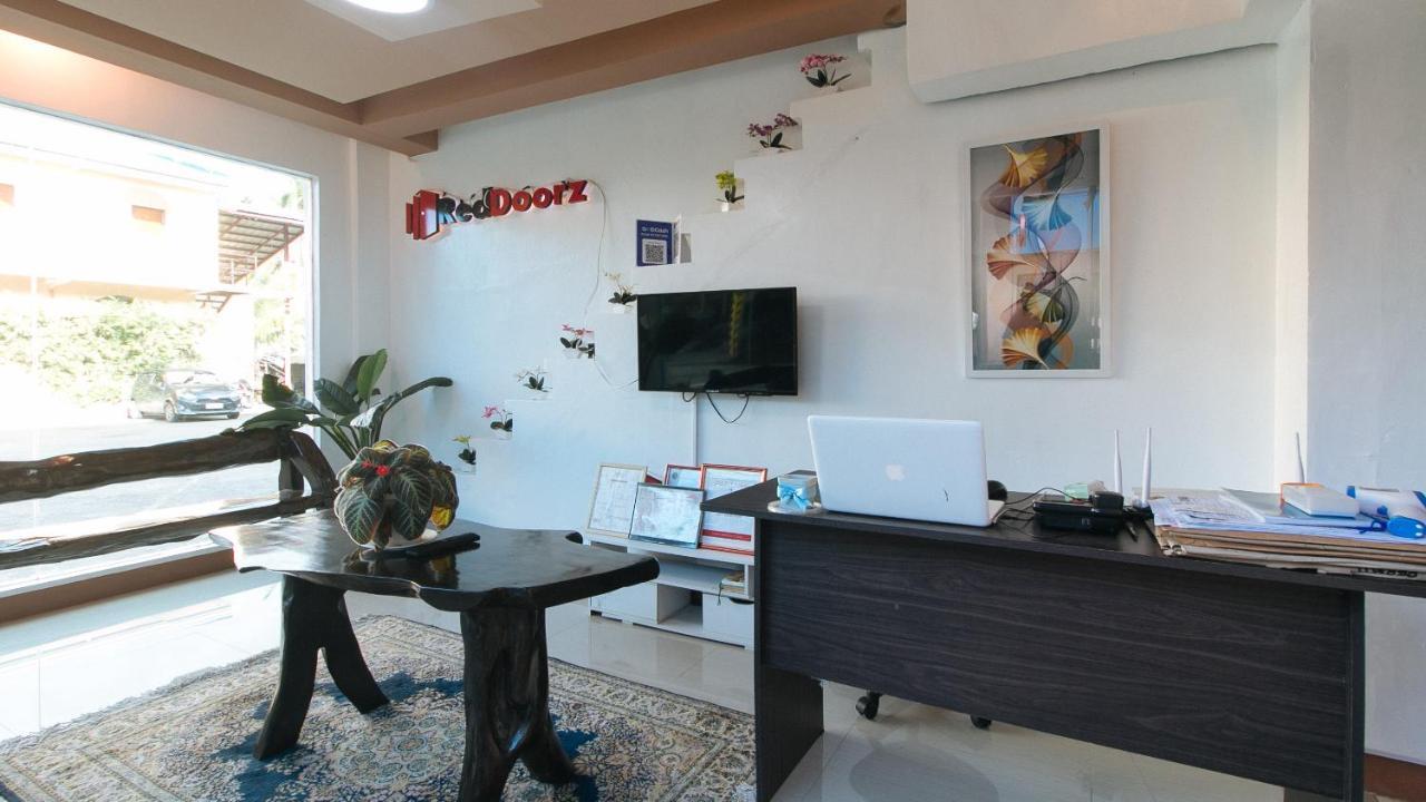 Reddoorz Plus Near Municipality Of Luisiana Laguna Exterior photo
